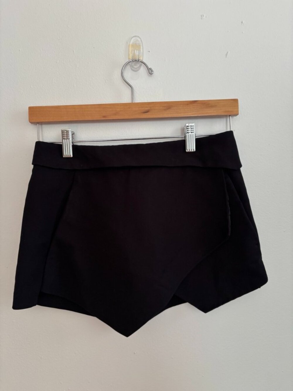 Zara Basic Short